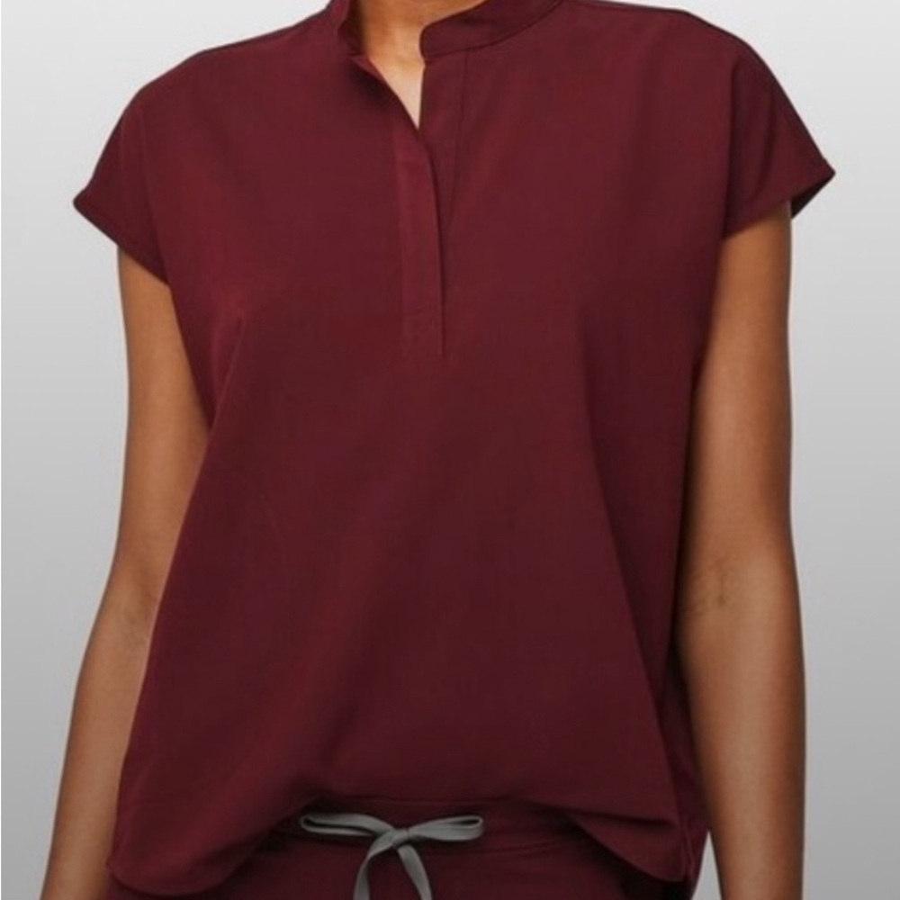 FIGS Rafeala Burgendy Top Size S